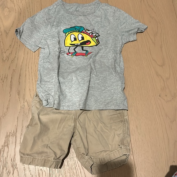 Lot of boys clothes from GAP, H&M and Old Navy - Picture 6 of 6